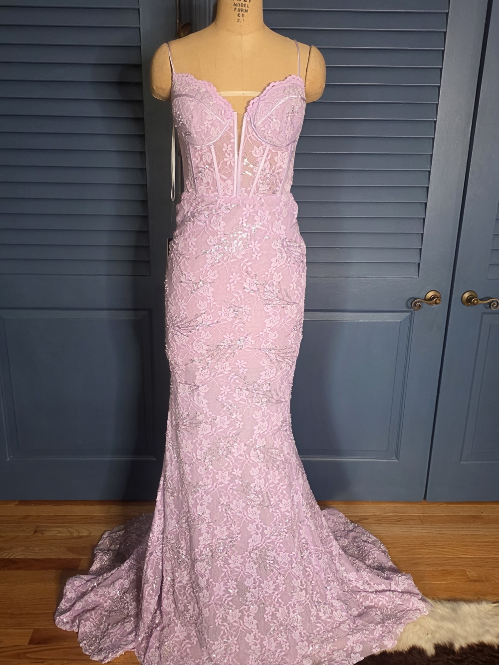 NWT Jovani D5009A Sweetheart Lace Gown Corset Bodice Lilac - Size 4